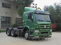 Седельный тягач для перевозки опасных грузов Sinotruk Howo ZZ4257N3247E1W
